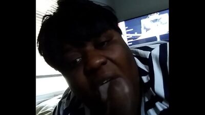 Bbw wife giving me some good ass head