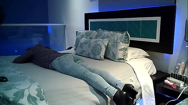 My wife in the motel cheats on me with her boss