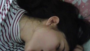 Se aprovecha de mi y le hago una mamada